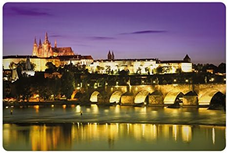 Ambesonne Пътен Подложка за домашни за храна и вода, Карловия мост, Прага, Чехия, Изглед към Замъка, Известна Европейска туристическа